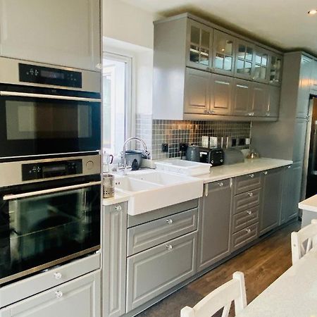Hameway House- Stunning 4 Bedroom House With A Spacious Kitchen London Eksteriør bilde